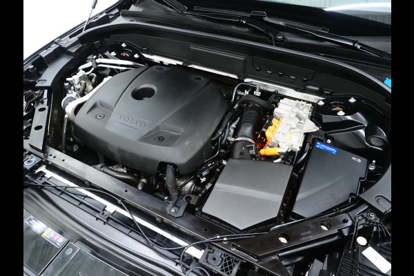 Volvo XC60 2.0 T6 Plug-in Hybrid AWD Plus Dark Long Range | Panoramadak | Leder | Camera | Keyless | Memory | Virtual | DAB | Carplay