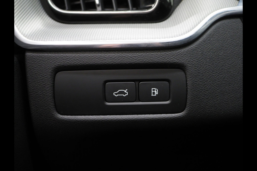 Volvo XC60 2.0 T6 Plug-in Hybrid AWD Plus Dark Long Range | Panoramadak | Leder | Camera | Keyless | Memory | Virtual | DAB | Carplay