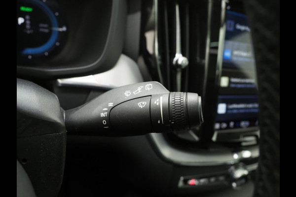 Volvo XC60 2.0 T6 Plug-in Hybrid AWD Plus Dark Long Range | Panoramadak | Leder | Camera | Keyless | Memory | Virtual | DAB | Carplay