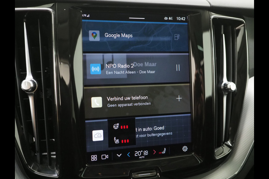 Volvo XC60 2.0 T6 Plug-in Hybrid AWD Plus Dark Long Range | Panoramadak | Leder | Camera | Keyless | Memory | Virtual | DAB | Carplay