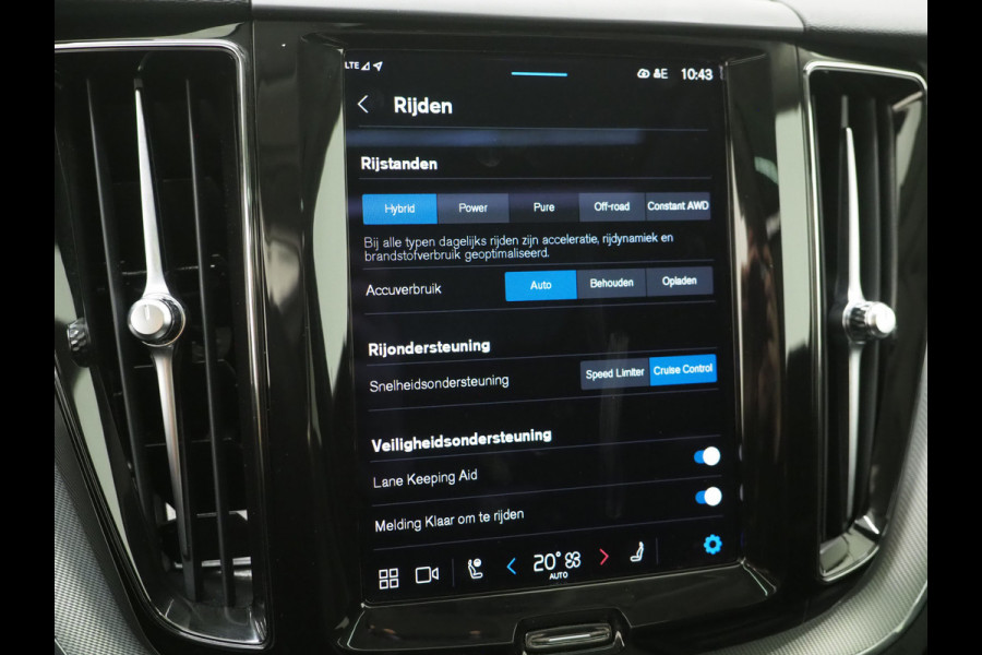 Volvo XC60 2.0 T6 Plug-in Hybrid AWD Plus Dark Long Range | Panoramadak | Leder | Camera | Keyless | Memory | Virtual | DAB | Carplay