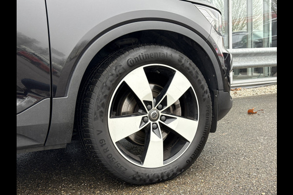 Volvo XC40 2.0 T5 AWD Intro Edition | NL-auto | Pano | Stoelverw. | ACC