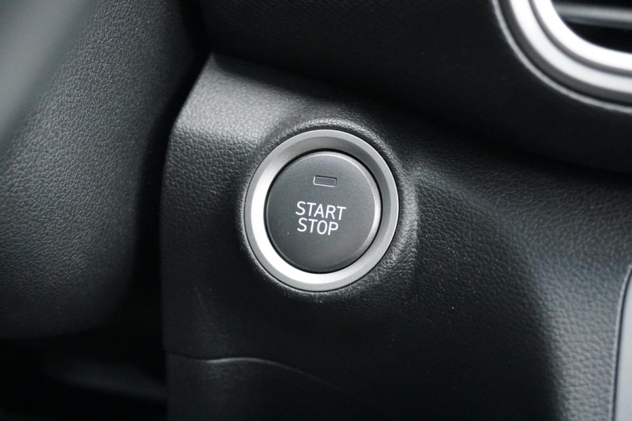 Hyundai Kona EV Premium Sky 64 kWh + PANODAK / STOELVENTILATIE / HEAD-UP