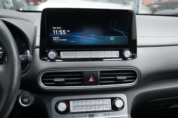 Hyundai Kona EV Premium Sky 64 kWh + PANODAK / STOELVENTILATIE / HEAD-UP
