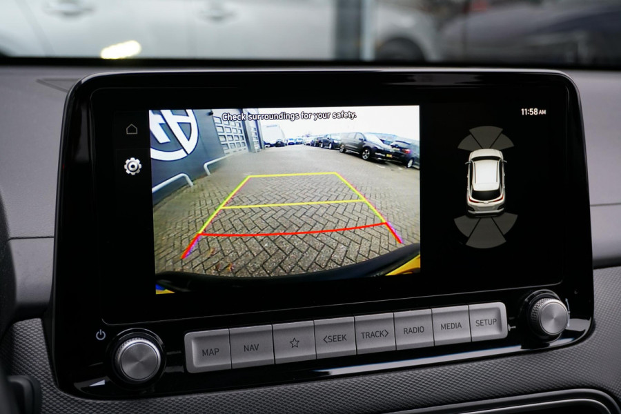 Hyundai Kona EV Premium Sky 64 kWh + PANODAK / STOELVENTILATIE / HEAD-UP