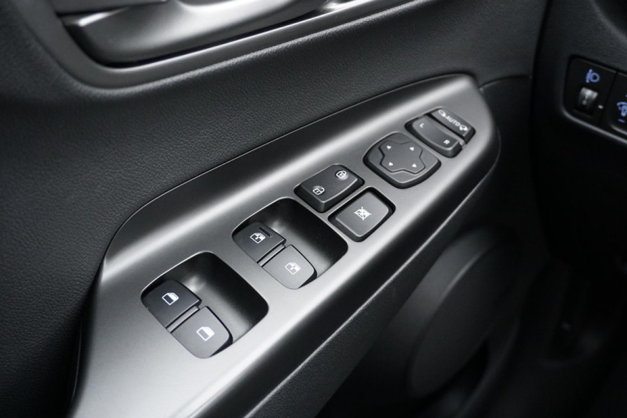 Hyundai Kona EV Premium Sky 64 kWh + PANODAK / STOELVENTILATIE / HEAD-UP