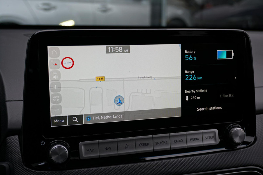 Hyundai Kona EV Premium Sky 64 kWh + PANODAK / STOELVENTILATIE / HEAD-UP