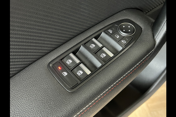 Renault Captur 1.3 TCe 140 R.S. Line | Groot 9,3" Navi | 18" | Stoelverwarming | Camera | Led | 100% Dealer onderhouden!