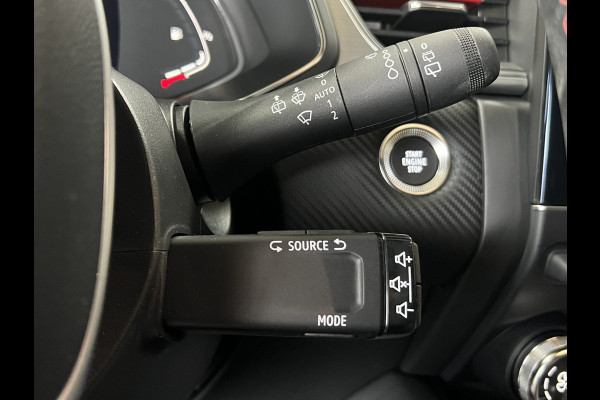 Renault Captur 1.3 TCe 140 R.S. Line | Groot 9,3" Navi | 18" | Stoelverwarming | Camera | Led | 100% Dealer onderhouden!