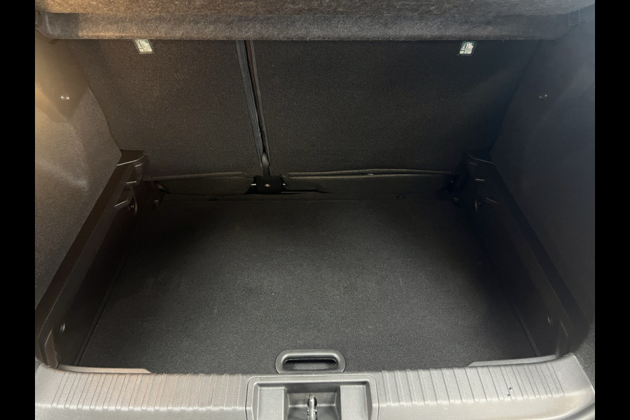 Renault Captur 1.3 TCe 140 R.S. Line | Groot 9,3" Navi | 18" | Stoelverwarming | Camera | Led | 100% Dealer onderhouden!