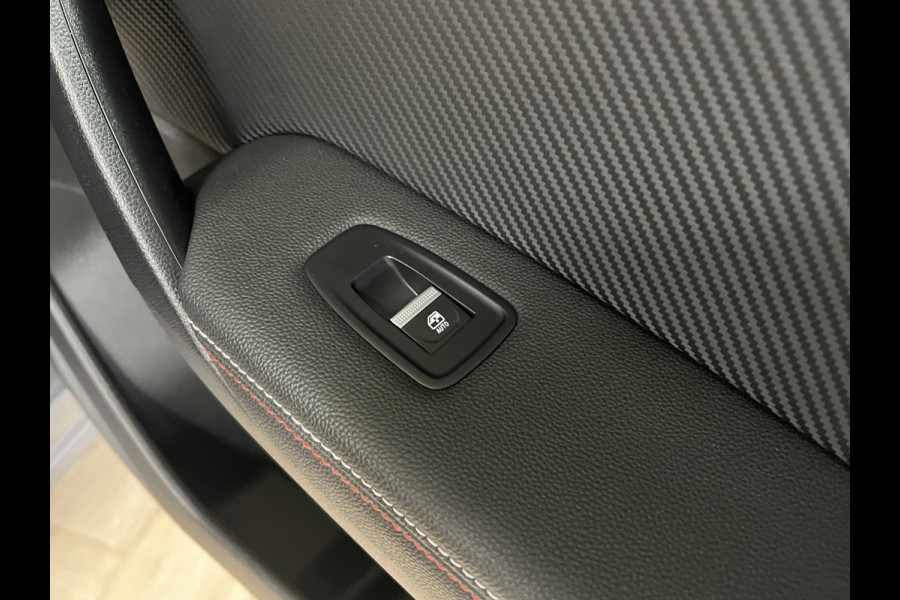 Renault Captur 1.3 TCe 140 R.S. Line | Groot 9,3" Navi | 18" | Stoelverwarming | Camera | Led | 100% Dealer onderhouden!