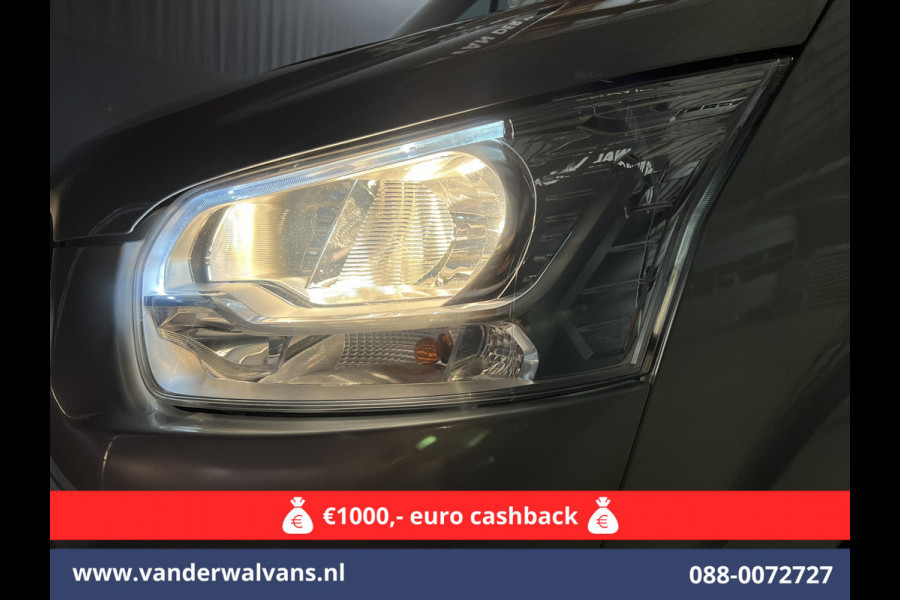 Ford Transit 2.0 TDCI 131pk L3H2 Dubbele Cabine Euro6 Airco | 6-Zits | LED | 2500kg Trekhaak | Cruisecontrol Verwarmde voorruit, Parkeersensoren