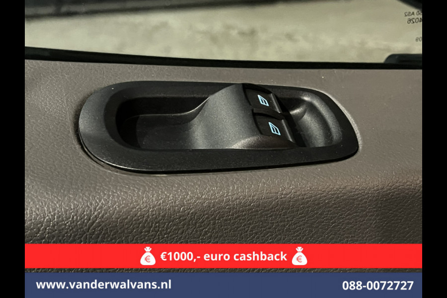 Ford Transit 2.0 TDCI 131pk L3H2 Dubbele Cabine Euro6 Airco | 6-Zits | LED | 2500kg Trekhaak | Cruisecontrol Verwarmde voorruit, Parkeersensoren