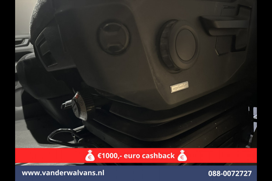 Volkswagen Crafter 2.0 TDI 141pk L3H3 L2H2 Euro6 Airco | Camera | Apple Carplay | Cruisecontrol | Chauffeursstoel Parkeersensoren, Bijrijdersbank, 3000kg trekvermogen,  Android Auto