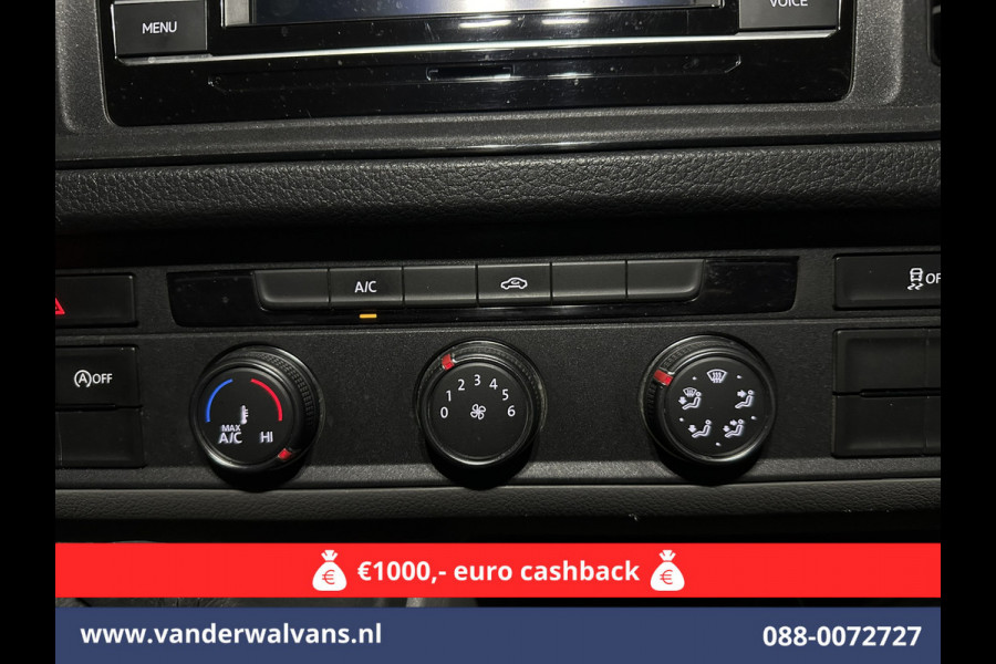 Volkswagen Crafter 2.0 TDI 141pk L3H3 L2H2 Euro6 Airco | Camera | Apple Carplay | Cruisecontrol | Chauffeursstoel Parkeersensoren, Bijrijdersbank, 3000kg trekvermogen,  Android Auto