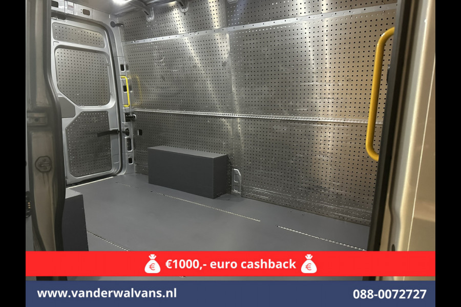 Volkswagen Crafter 2.0 TDI 141pk L3H3 L2H2 Euro6 Airco | Camera | Apple Carplay | Cruisecontrol | Chauffeursstoel Parkeersensoren, Bijrijdersbank, 3000kg trekvermogen,  Android Auto