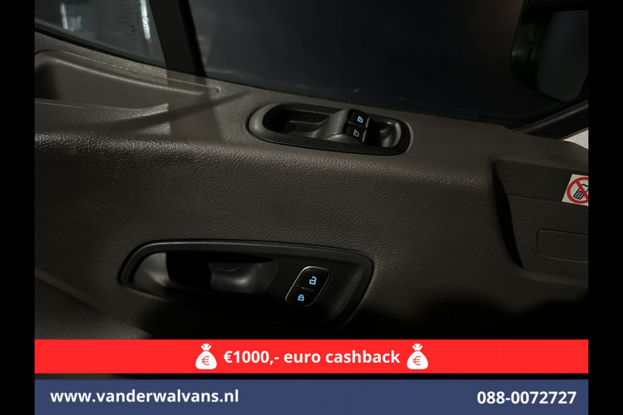 Ford Transit 2.0 TDCI L2H2 Euro6 Airco | 2450kg Trekhaak | LM velgen | Verwarmde voorruit Dakdragers, Bijrijdersbank