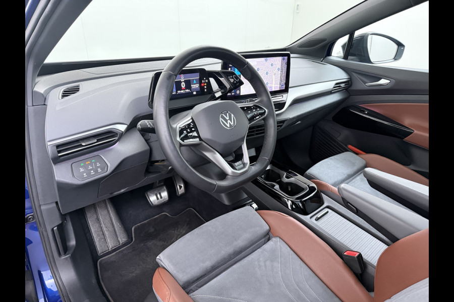 Volkswagen ID.4 Max Pro 1ST 77kWh W-pomp Trekhaak Panodak Camera 21" PDC-a+v Matrix-LED-a+v Adap.Cruise Navi Ergo-Active Stoelen Memory Dynamisch onderstel Stoelverwarming Lmv Elek.Achterklep Privacy Glas Voorruitverwarming Wifi SOH 87% 1e Eigenaar Origineel Nederlandse Auto 1.000KG Trekgewicht € 58.000 nieuw !