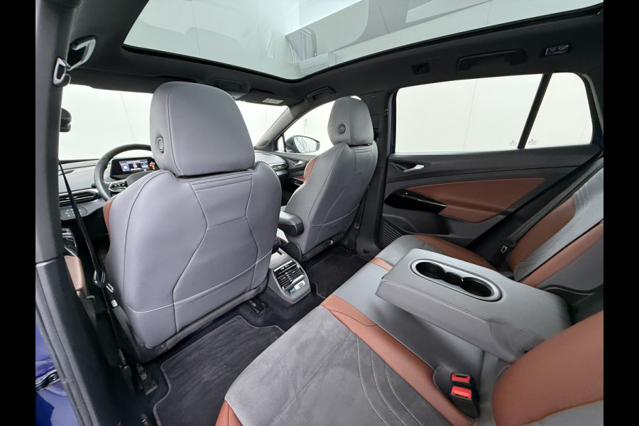 Volkswagen ID.4 Max Pro 1ST 77kWh W-pomp Trekhaak Panodak Camera 21" PDC-a+v Matrix-LED-a+v Adap.Cruise Navi Ergo-Active Stoelen Memory Dynamisch onderstel Stoelverwarming Lmv Elek.Achterklep Privacy Glas Voorruitverwarming Wifi SOH 87% 1e Eigenaar Origineel Nederlandse Auto 1.000KG Trekgewicht € 58.000 nieuw !
