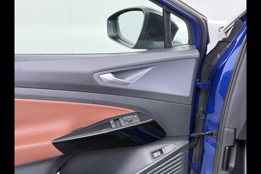 Volkswagen ID.4 Max Pro 1ST 77kWh W-pomp Trekhaak Panodak Camera 21" PDC-a+v Matrix-LED-a+v Adap.Cruise Navi Ergo-Active Stoelen Memory Dynamisch onderstel Stoelverwarming Lmv Elek.Achterklep Privacy Glas Voorruitverwarming Wifi SOH 87% 1e Eigenaar Origineel Nederlandse Auto 1.000KG Trekgewicht € 58.000 nieuw !