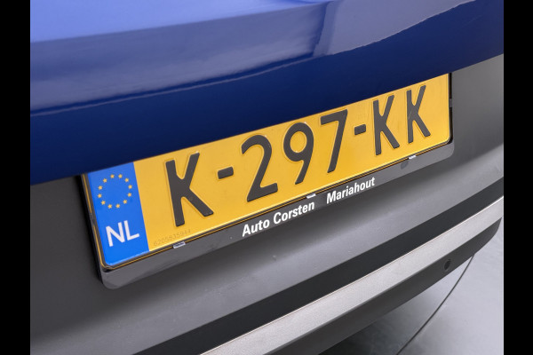 Volkswagen ID.4 Max Pro 1ST 77kWh W-pomp Trekhaak Panodak Camera 21" PDC-a+v Matrix-LED-a+v Adap.Cruise Navi Ergo-Active Stoelen Memory Dynamisch onderstel Stoelverwarming Lmv Elek.Achterklep Privacy Glas Voorruitverwarming Wifi SOH 87% 1e Eigenaar Origineel Nederlandse Auto 1.000KG Trekgewicht € 58.000 nieuw !