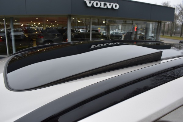 Volvo XC90 T8 AWD 455PK Plug-in hybrid Plus Dark | Facelift | Luchtvering | H&K | Panodak | ACC | 21"LMV | Stoelverwarming