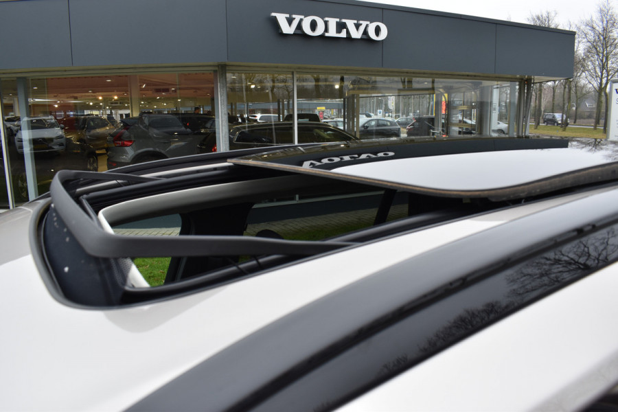 Volvo XC90 T8 AWD 455PK Plug-in hybrid Plus Dark | Facelift | Luchtvering | H&K | Panodak | ACC | 21"LMV | Stoelverwarming