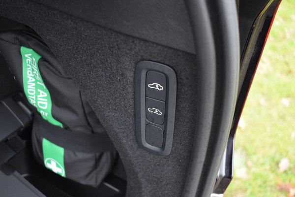 Volvo XC90 T8 AWD 455PK Plug-in hybrid Plus Dark | Facelift | Luchtvering | H&K | Panodak | ACC | 21"LMV | Stoelverwarming