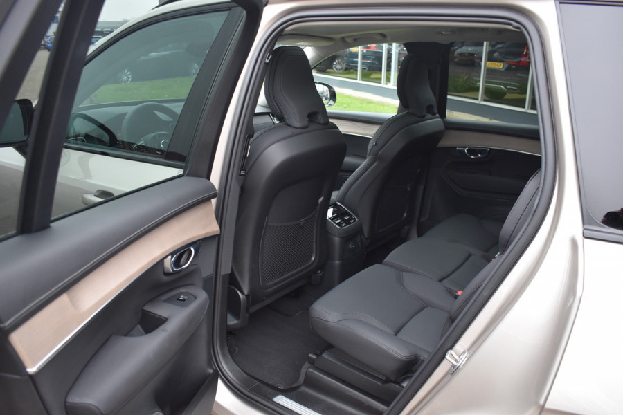 Volvo XC90 T8 AWD 455PK Plug-in hybrid Plus Dark | Facelift | Luchtvering | H&K | Panodak | ACC | 21"LMV | Stoelverwarming