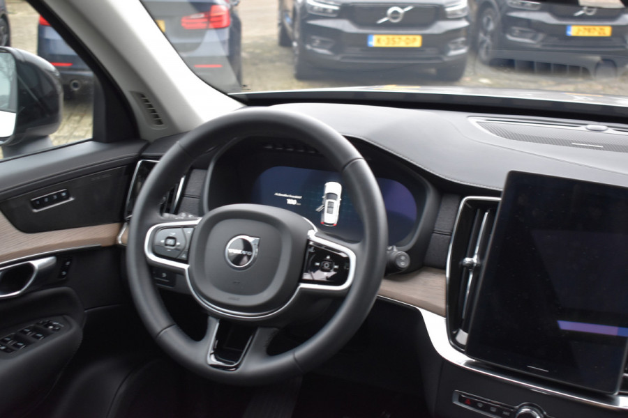 Volvo XC90 T8 AWD 455PK Plug-in hybrid Plus Dark | Facelift | Luchtvering | H&K | Panodak | ACC | 21"LMV | Stoelverwarming