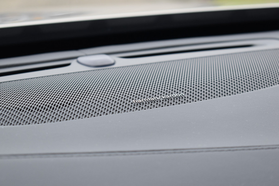 Volvo XC90 T8 AWD 455PK Plug-in hybrid Plus Dark | Facelift | Luchtvering | H&K | Panodak | ACC | 21"LMV | Stoelverwarming