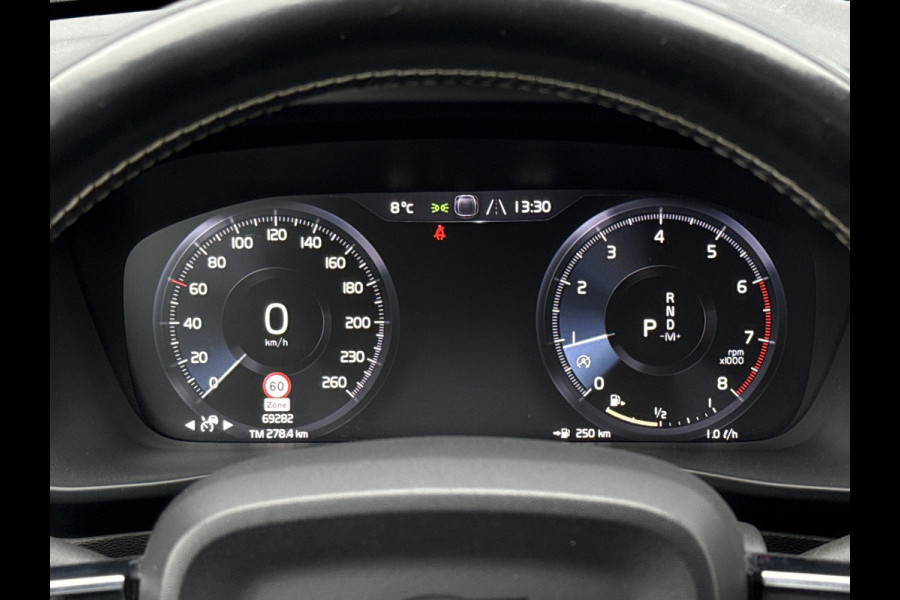 Volvo XC40 2.0 T5 AWD Intro Edition | NL-auto | Pano | Stoelverw. | ACC