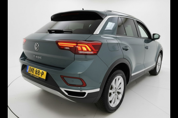 Volkswagen T-Roc 1.5 TSI 150PK DSG STYLE CAMERA/NAVI/ALALCANTARA****