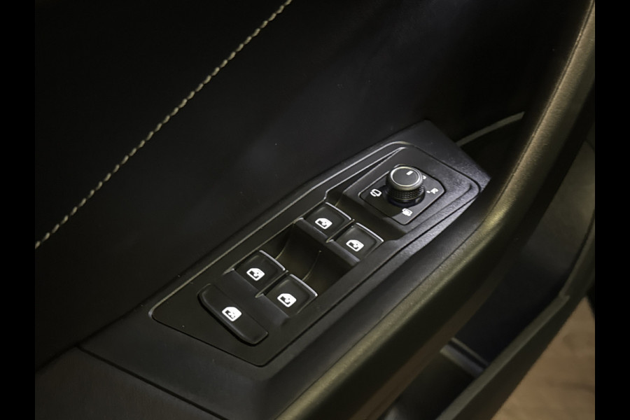 Volkswagen T-Roc 1.5 TSI 150PK DSG STYLE CAMERA/NAVI/ALALCANTARA****