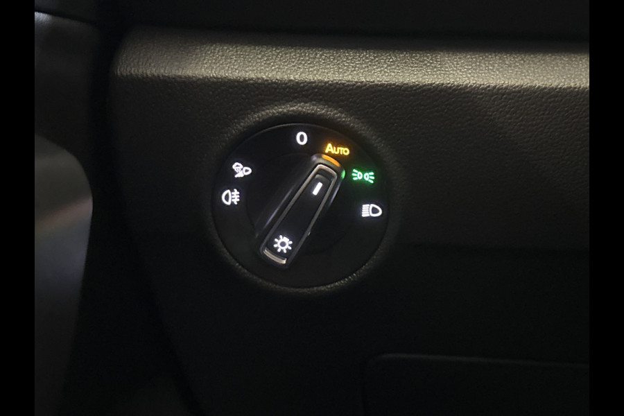 Volkswagen T-Roc 1.5 TSI 150PK DSG STYLE CAMERA/NAVI/ALALCANTARA****