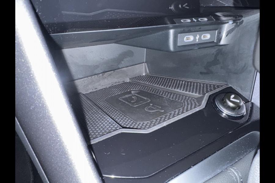 Volkswagen T-Roc 1.5 TSI 150PK DSG STYLE CAMERA/NAVI/ALALCANTARA****