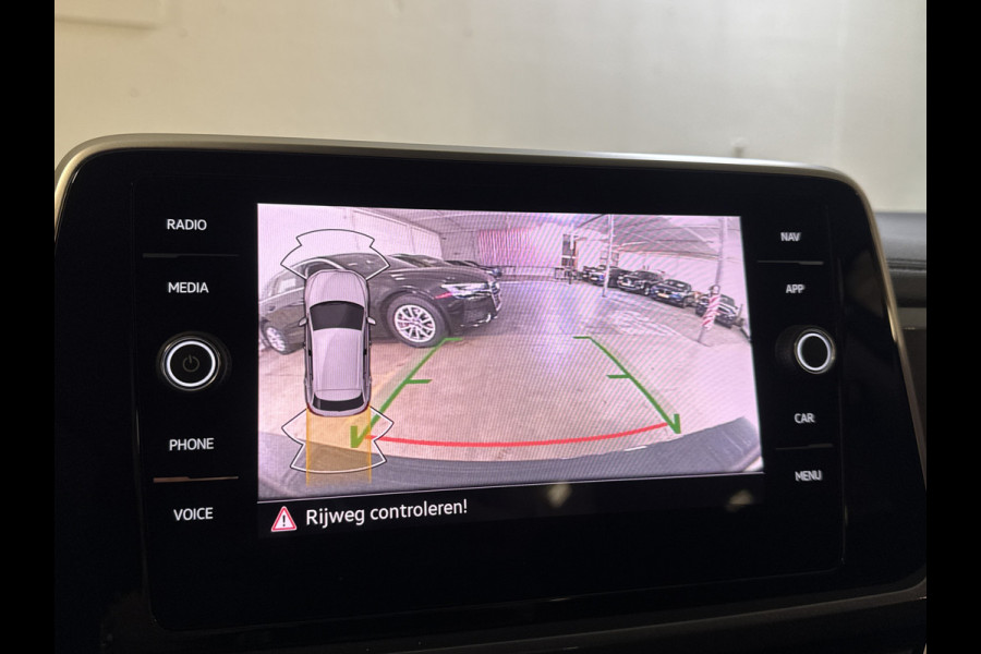 Volkswagen T-Roc 1.5 TSI 150PK DSG STYLE CAMERA/NAVI/ALALCANTARA****