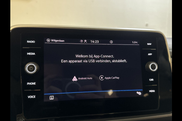 Volkswagen T-Roc 1.5 TSI 150PK DSG STYLE CAMERA/NAVI/ALALCANTARA****