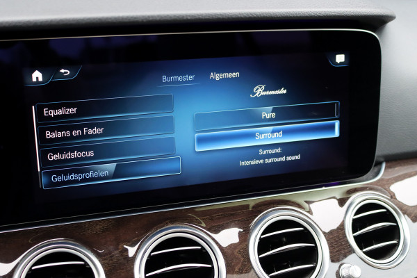 Mercedes-Benz E-Klasse 300 de AMG Line | Distronic+ | Panoramadak | Burmester | Trekhaak | Augmented Reality | Camera | Leder | Multibeam LED | Stoelverwarming | Nightpakket |