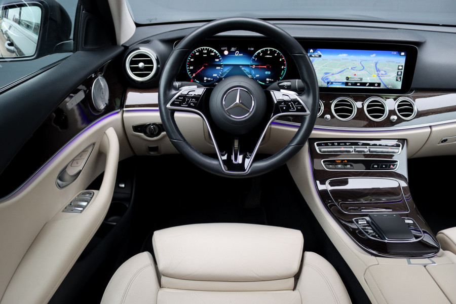 Mercedes-Benz E-Klasse 300 de AMG Line | Distronic+ | Panoramadak | Burmester | Trekhaak | Augmented Reality | Camera | Leder | Multibeam LED | Stoelverwarming | Nightpakket |