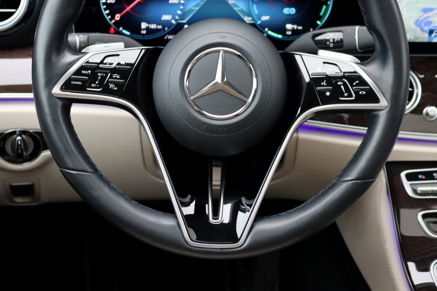 Mercedes-Benz E-Klasse 300 de AMG Line | Distronic+ | Panoramadak | Burmester | Trekhaak | Augmented Reality | Camera | Leder | Multibeam LED | Stoelverwarming | Nightpakket |