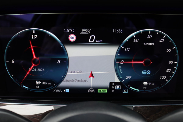 Mercedes-Benz E-Klasse 300 de AMG Line | Distronic+ | Panoramadak | Burmester | Trekhaak | Augmented Reality | Camera | Leder | Multibeam LED | Stoelverwarming | Nightpakket |