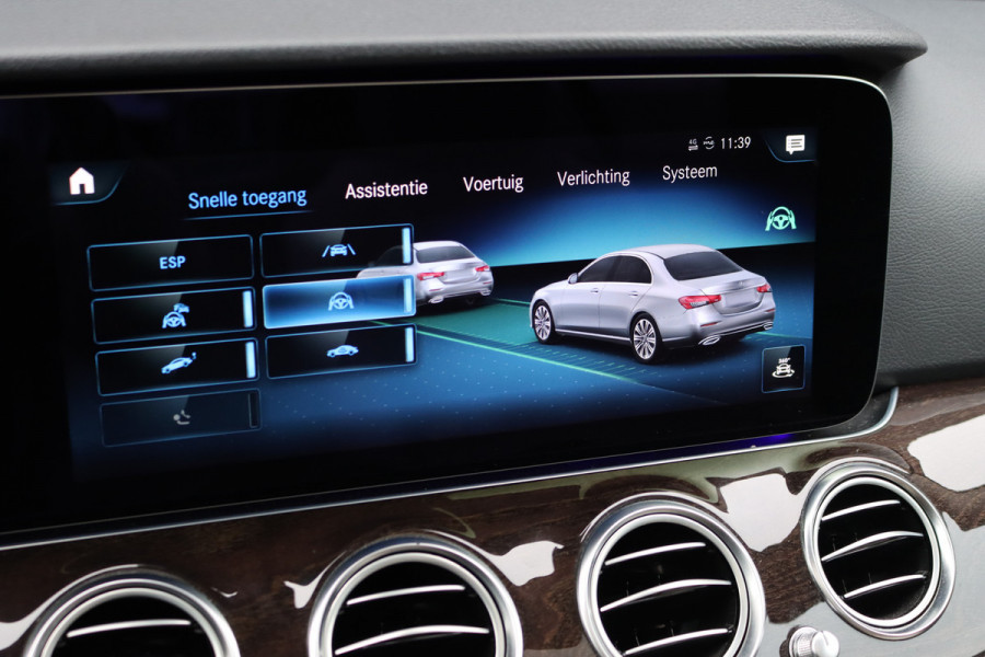 Mercedes-Benz E-Klasse 300 de AMG Line | Distronic+ | Panoramadak | Burmester | Trekhaak | Augmented Reality | Camera | Leder | Multibeam LED | Stoelverwarming | Nightpakket |