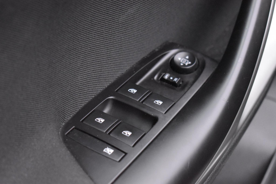 Opel Astra 1.4 Turbo Online Edition Automaat Cruise