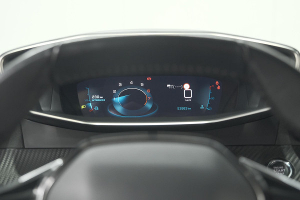 Peugeot 2008 PureTech 130 Allure | Camera | Adaptieve Cruise Control | Stoelverwarming