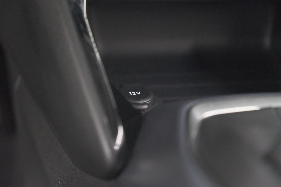 Peugeot 2008 PureTech 130 Allure | Camera | Adaptieve Cruise Control | Stoelverwarming