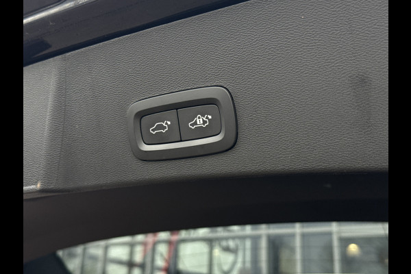 Volvo XC40 2.0 T5 AWD Intro Edition | NL-auto | Pano | Stoelverw. | ACC