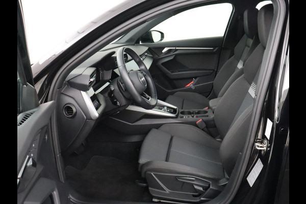 Audi A3 40 TFSIe Business edition | Adaptive cruise | Sportstoelen | Carplay | Virtual Cockpit | Audi Sound | Climate control | Navigatie | Full LED | PHEV | Plug In