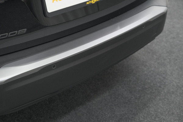 Peugeot e-2008 EV Active 50 kWh | Parkeersensoren | Apple Carplay | Climate Control