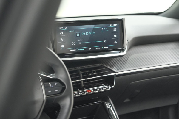 Peugeot e-2008 EV Active 50 kWh | Parkeersensoren | Apple Carplay | Climate Control